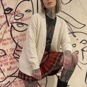 Vintage 90s Grace Floral Pattern 3D Knit Cardigan